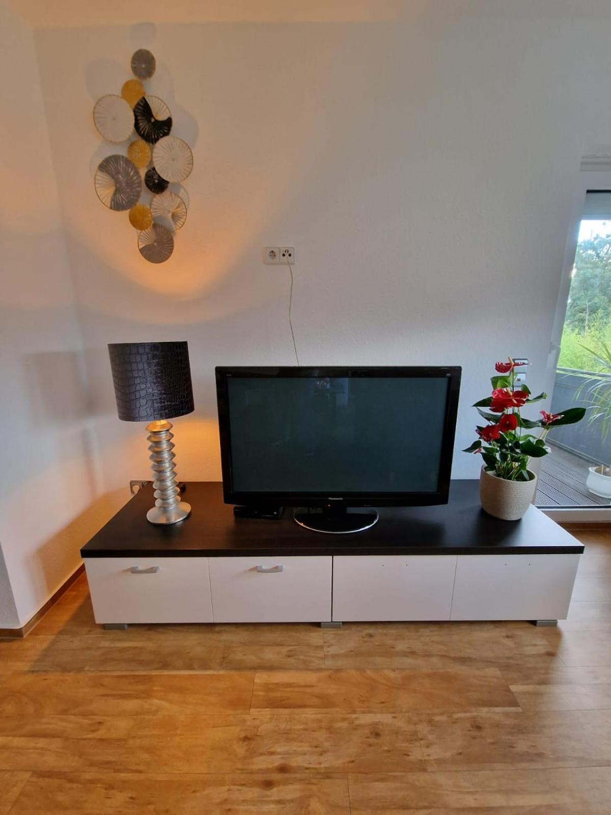 Ecocube Apartment2 Meppen14, Balkon, Kueche, Waschmaschine מראה חיצוני תמונה